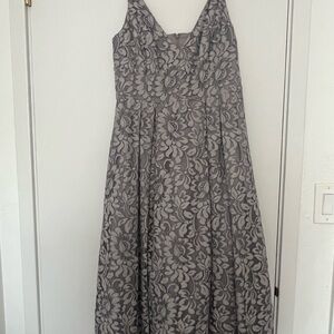 Elegant Gray Floral Lace Dress